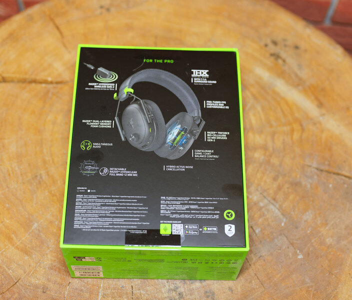 Razer BlackShark V3 Pro Rückseite der Verpackung Razer BlackShark V3 Pro Rückseite der Verpackung