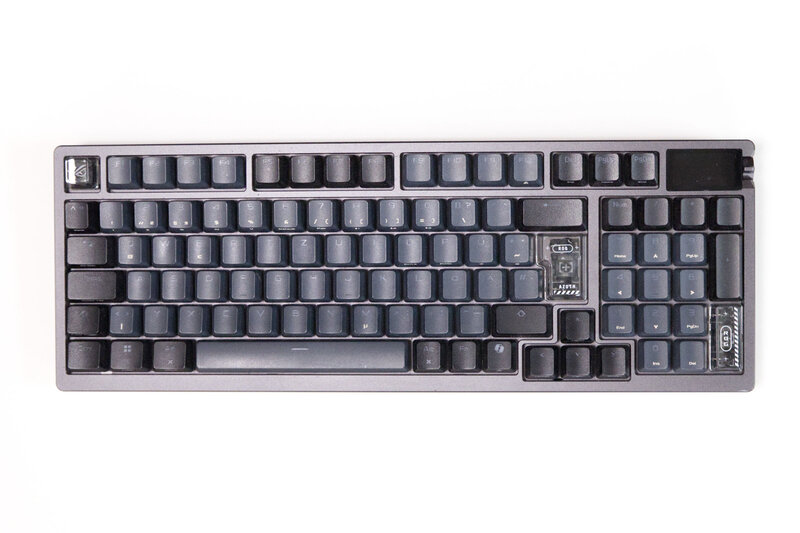 ASUS ROG Azoth 96 HE Draufsicht ASUS ROG Azoth 96 HE Draufsicht