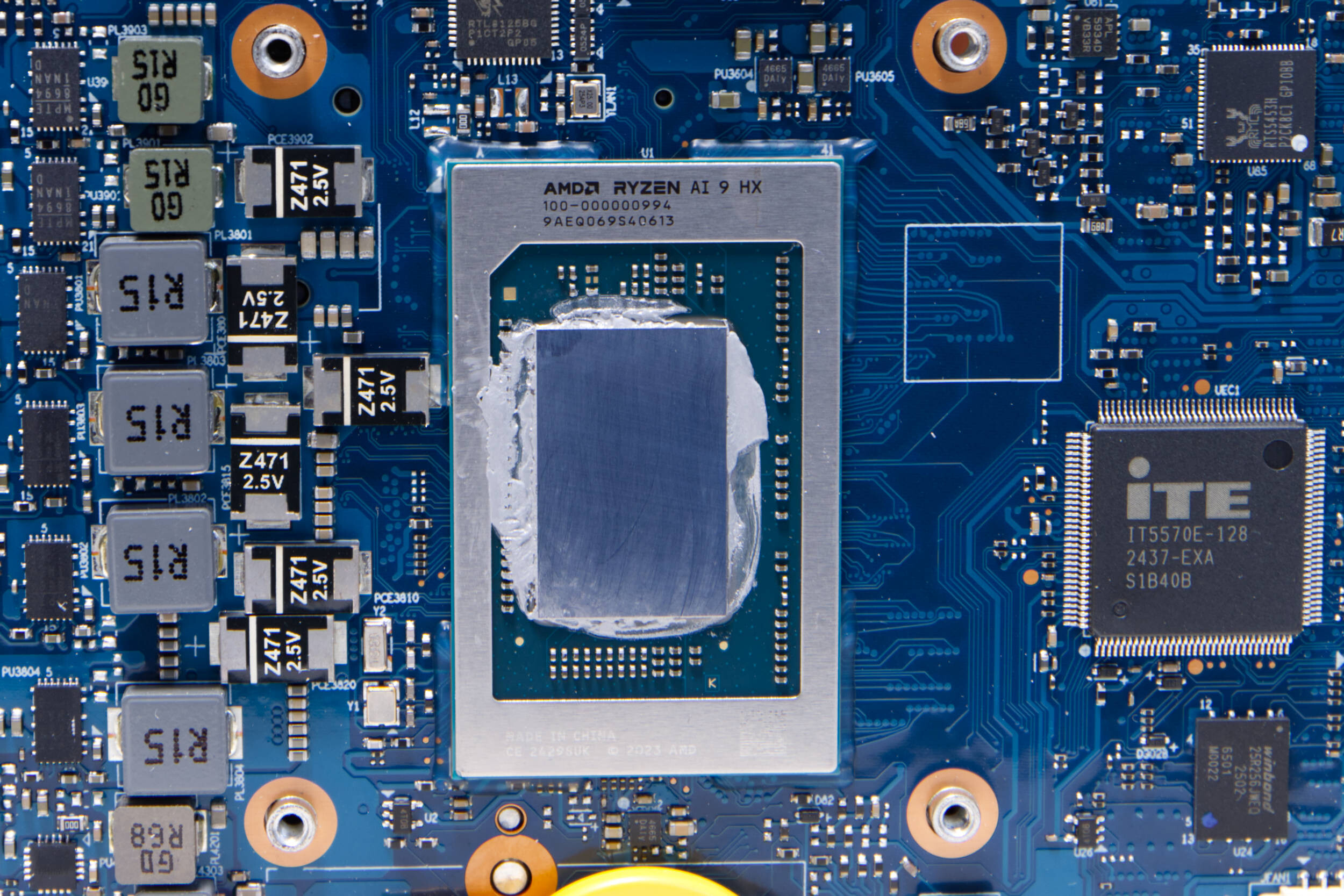 Sapphire EDGE AI Ryzen AI 9 HX 370  Bild © PCMasters.de