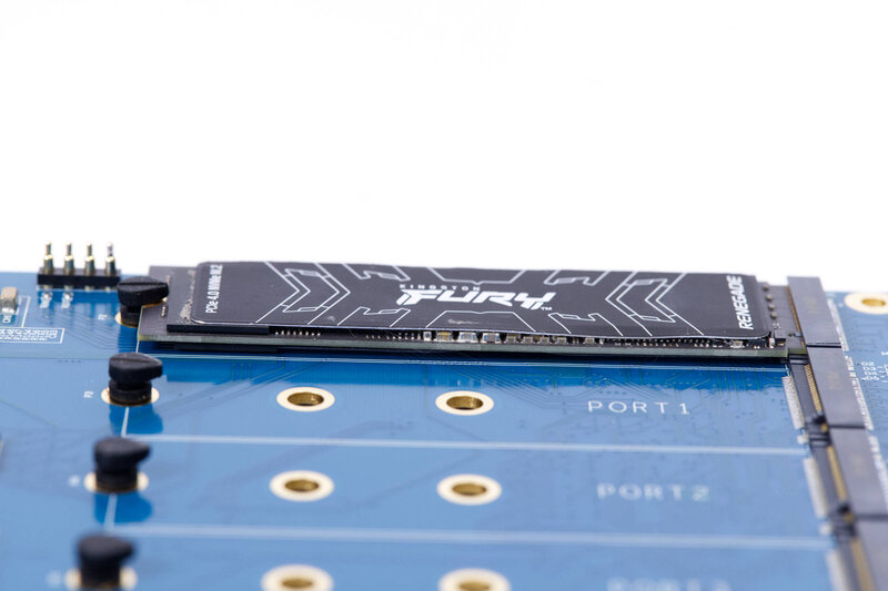 HighPoint Rocket 1604L NVMe installiert