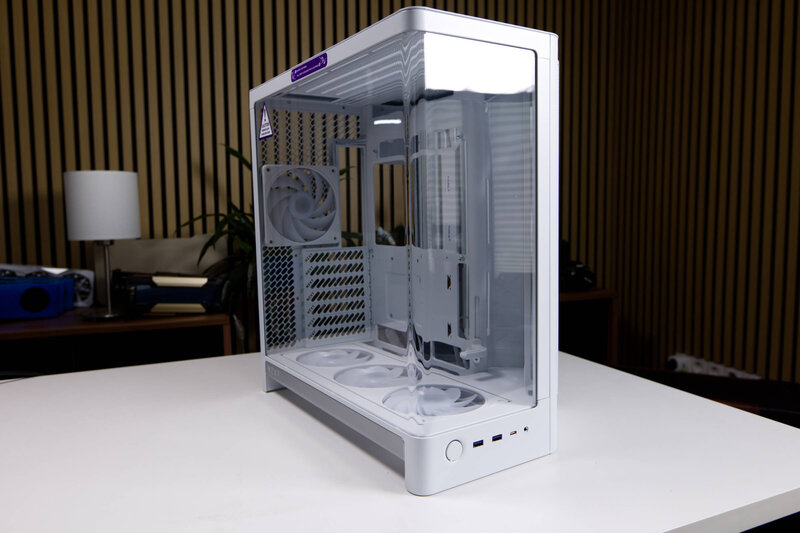 NZXT H6 RGB ausgepackt NZXT H6 RGB ausgepackt