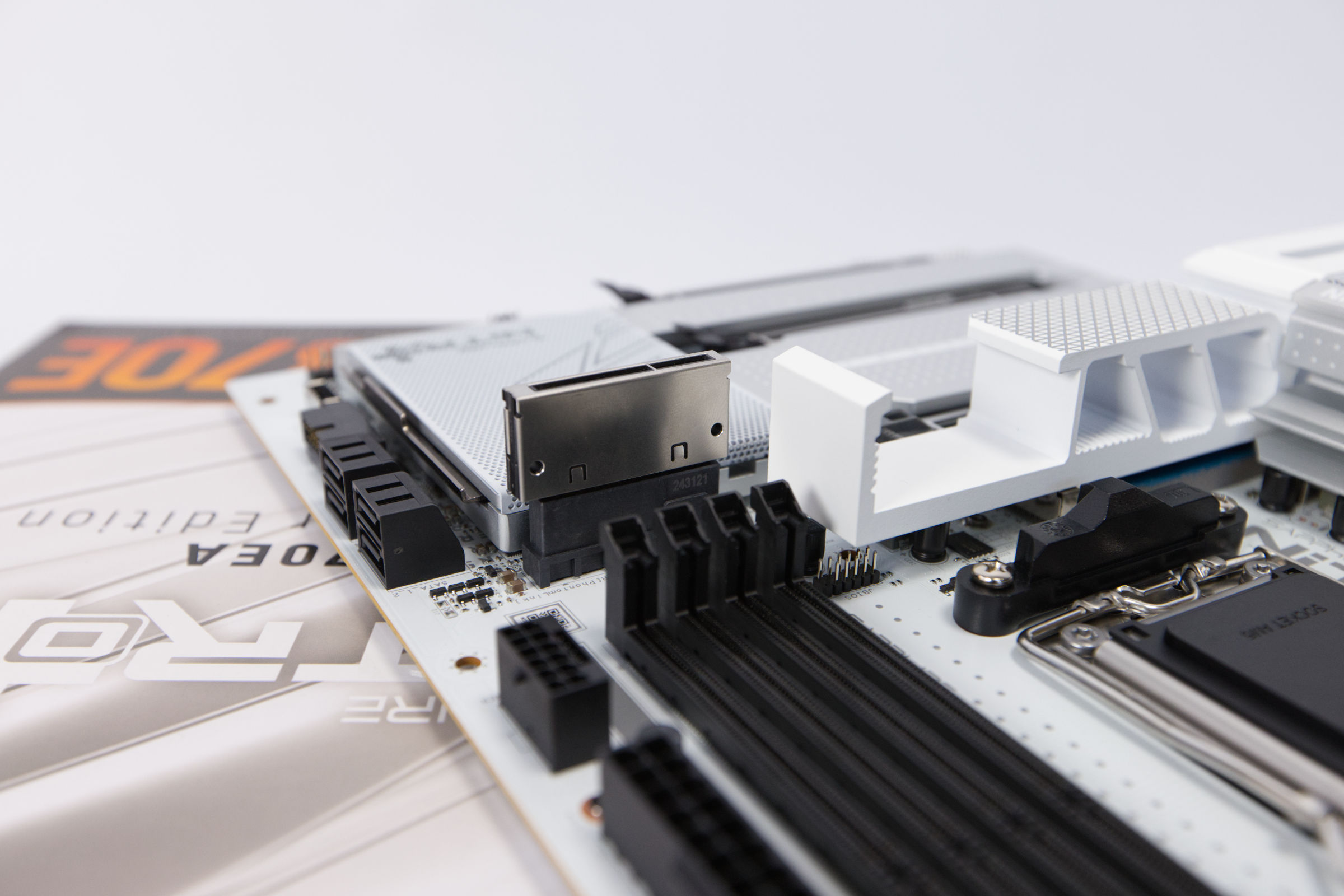 Sapphire Nitro X870EA PhantomLink Polar PhantomLink Brücke Sapphire Nitro X870EA PhantomLink Polar PhantomLink Brücke