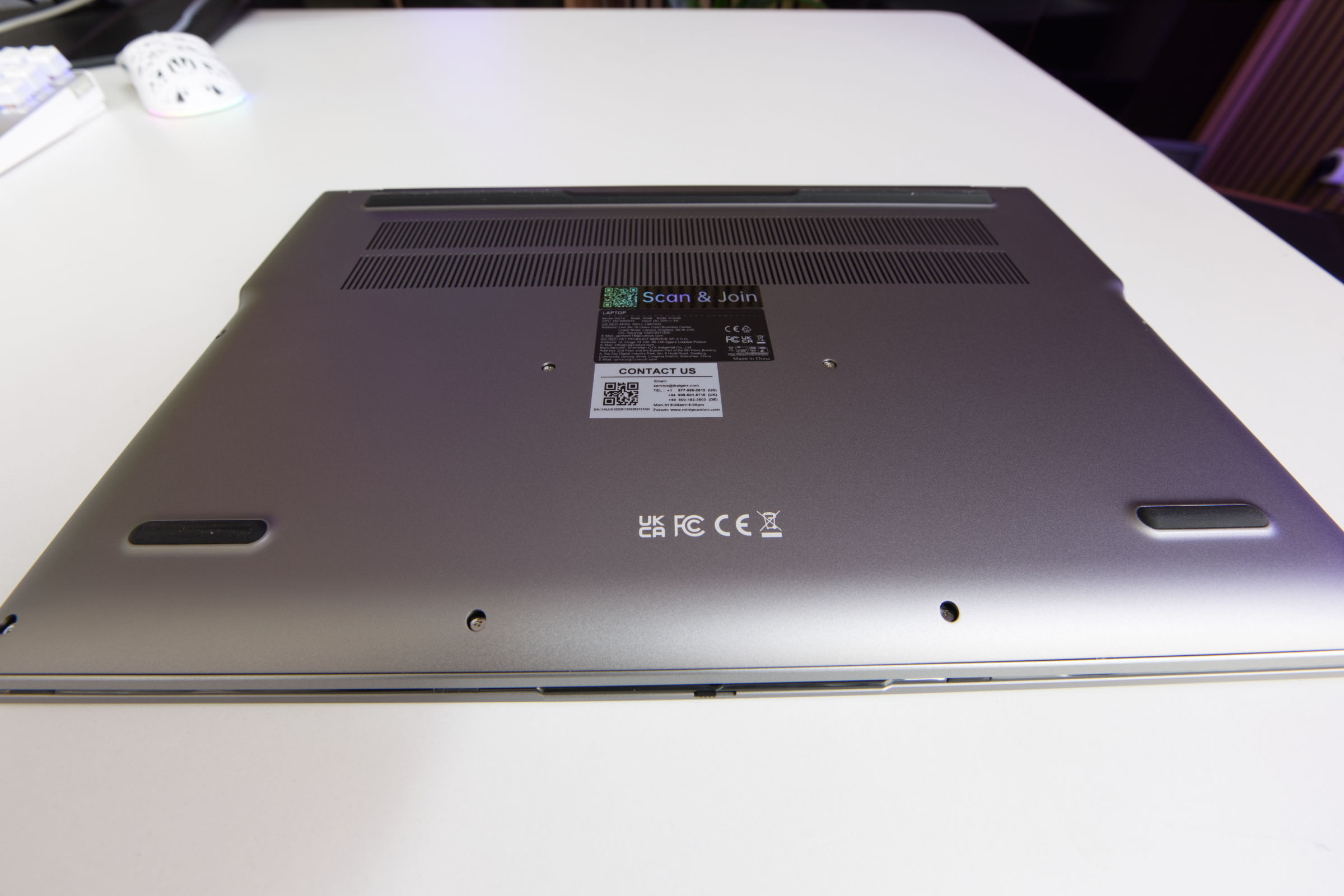 AceMagic RX16 R9 Unterseite