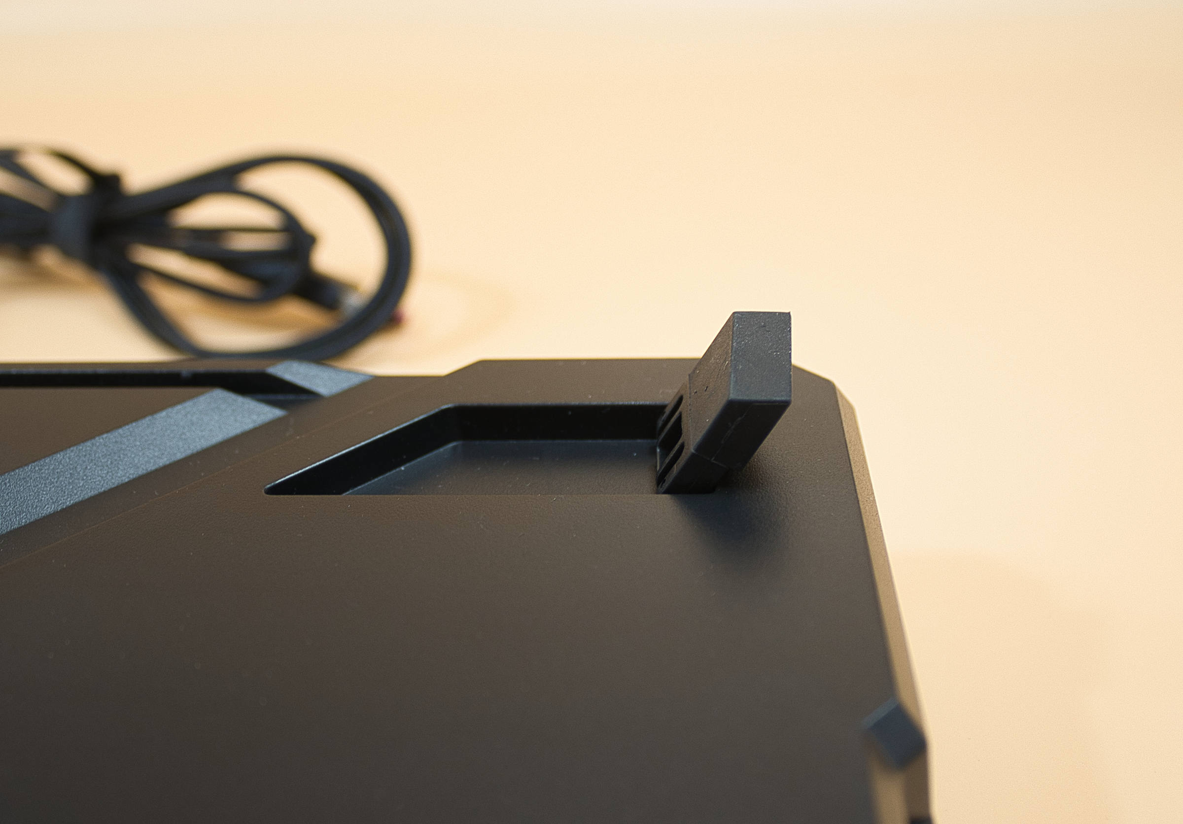 MSI Strike 600 gummierte Aufsteller