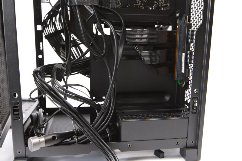 NZXT H2 Flow Grafikkartenmontage NZXT H2 Flow Grafikkartenmontage