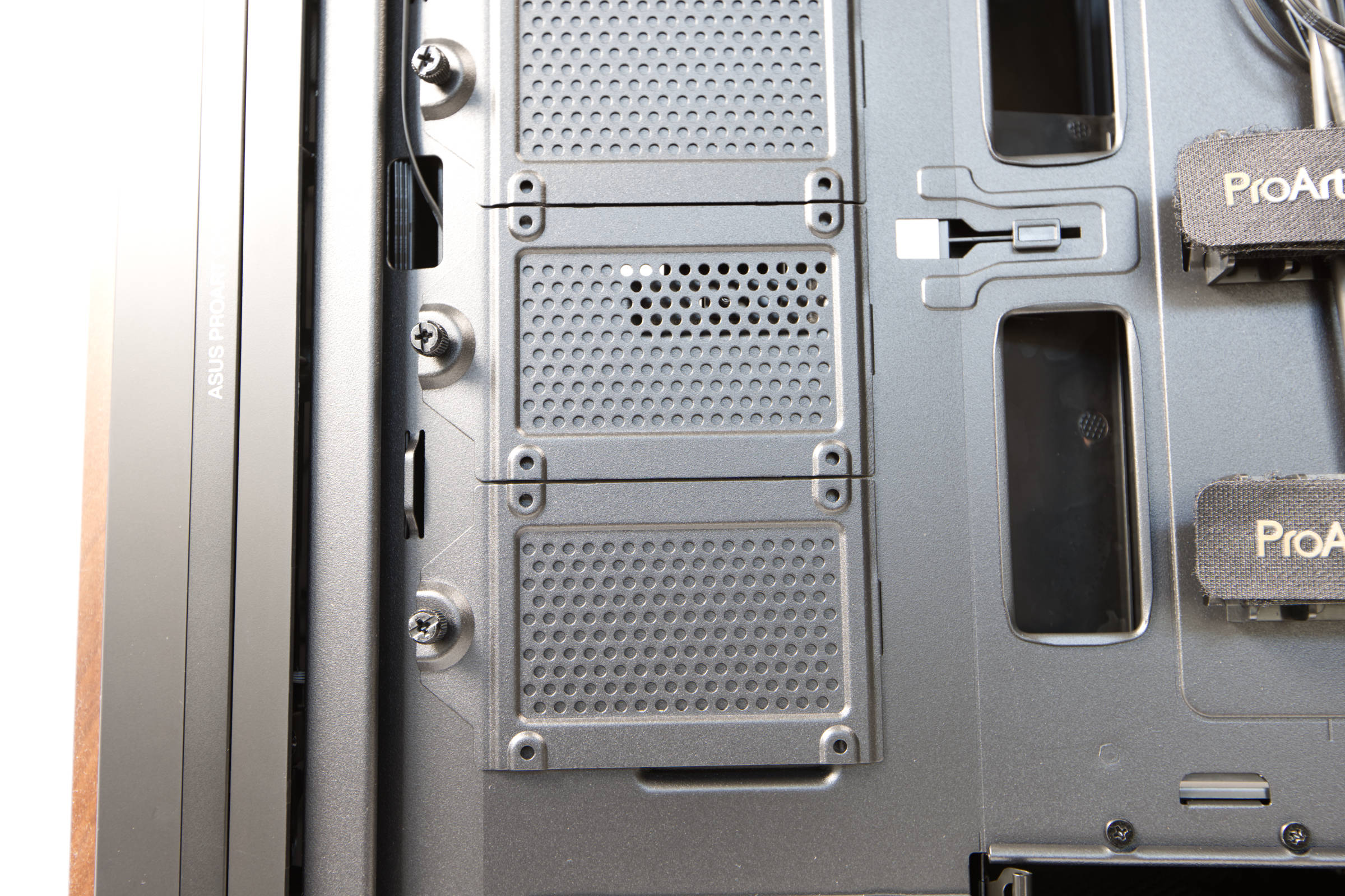 ASUS ProArt PA602 Wood Edition 2 5 Zoll SSDs