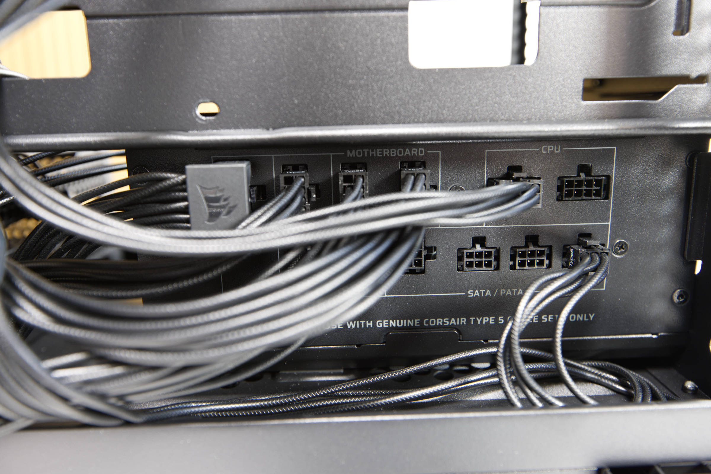 Corsair HX1000i Shift Kabel angeschlossen Corsair HX1000i Shift Kabel angeschlossen