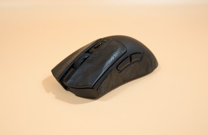 GENESIS ZIRCON 880 PRO mit Grip Pads GENESIS ZIRCON 880 PRO mit Grip Pads