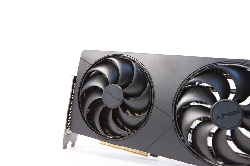 PNY GeForce RTX 5080 SLIM OC Lüfterdesign