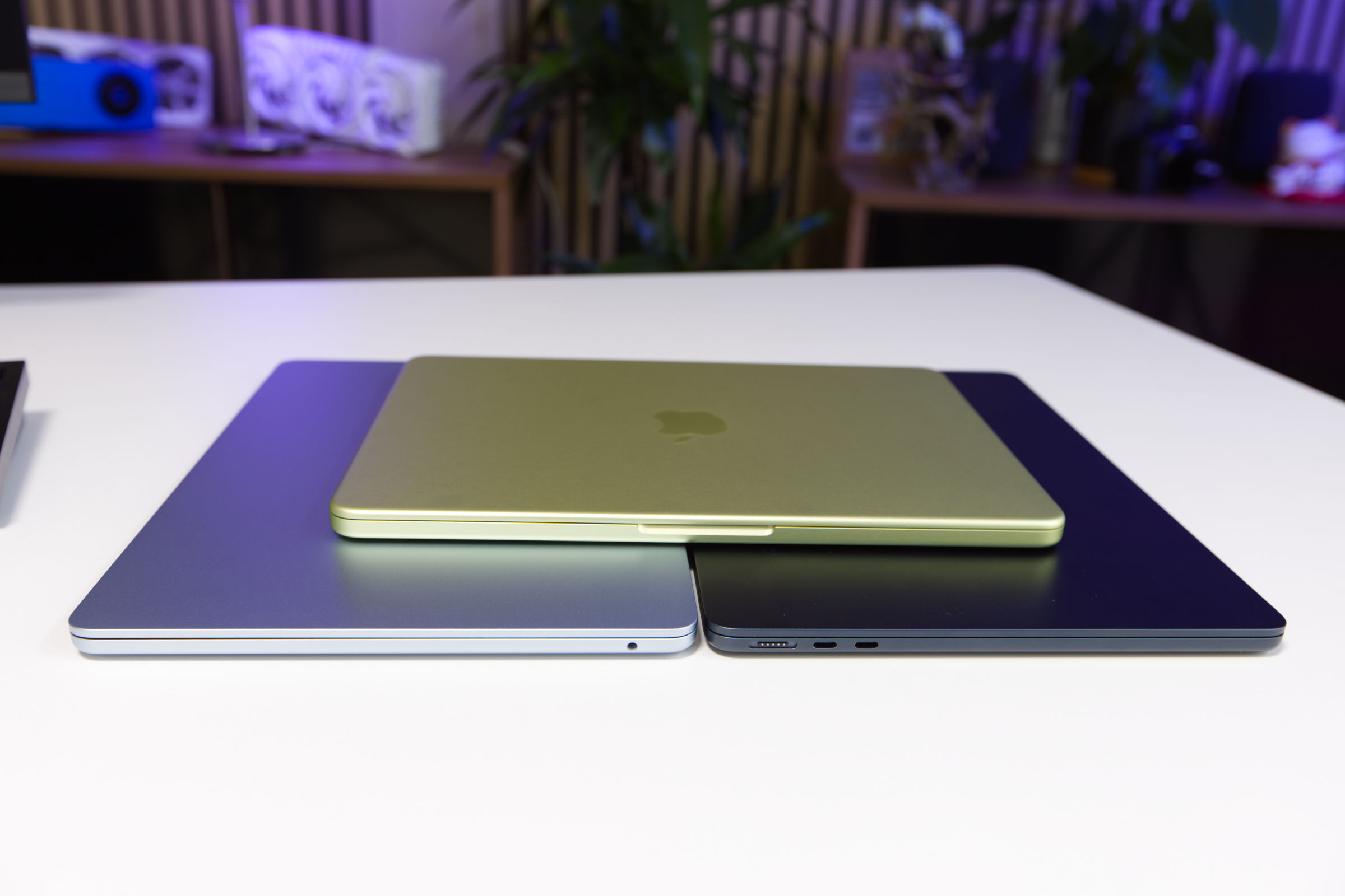 Apple MacBook Air 13 M5 vs M4 vs MacBook Neo Gehäuse Apple MacBook Air 13 M5 vs M4 vs MacBook Neo Gehäuse