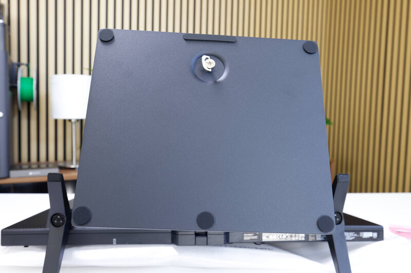 ASUS ProArt Display OLED PA27USD Metallplatte unten ASUS ProArt Display OLED PA27USD Metallplatte unten