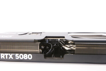 PNY GeForce RTX 5080 SLIM OC 12V-2x6-PCIe-5-Anschluss PNY GeForce RTX 5080 SLIM OC 12V-2x6-PCIe-5-Anschluss