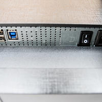 AOC Q2770PQU Zusatzanschlüsse (1)