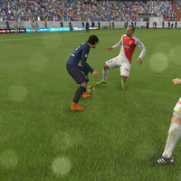 FIFA 16 Cavani beim Dribbling