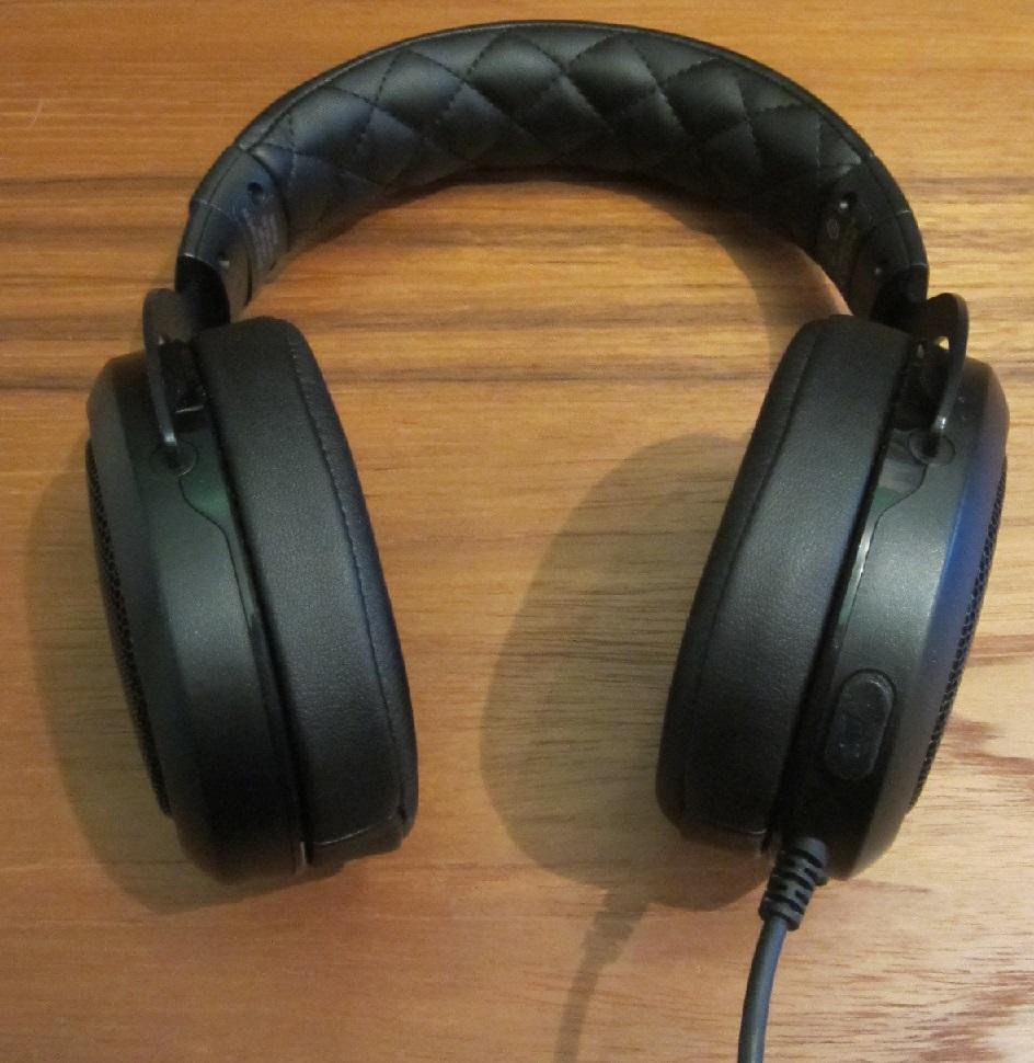 Corsair HS50 Stereo Carbon  Bild © PCMasters.de