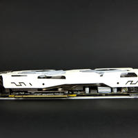  KFA2 GeForce GTX 1070 Ti EX-SNPR White unten, PCIE