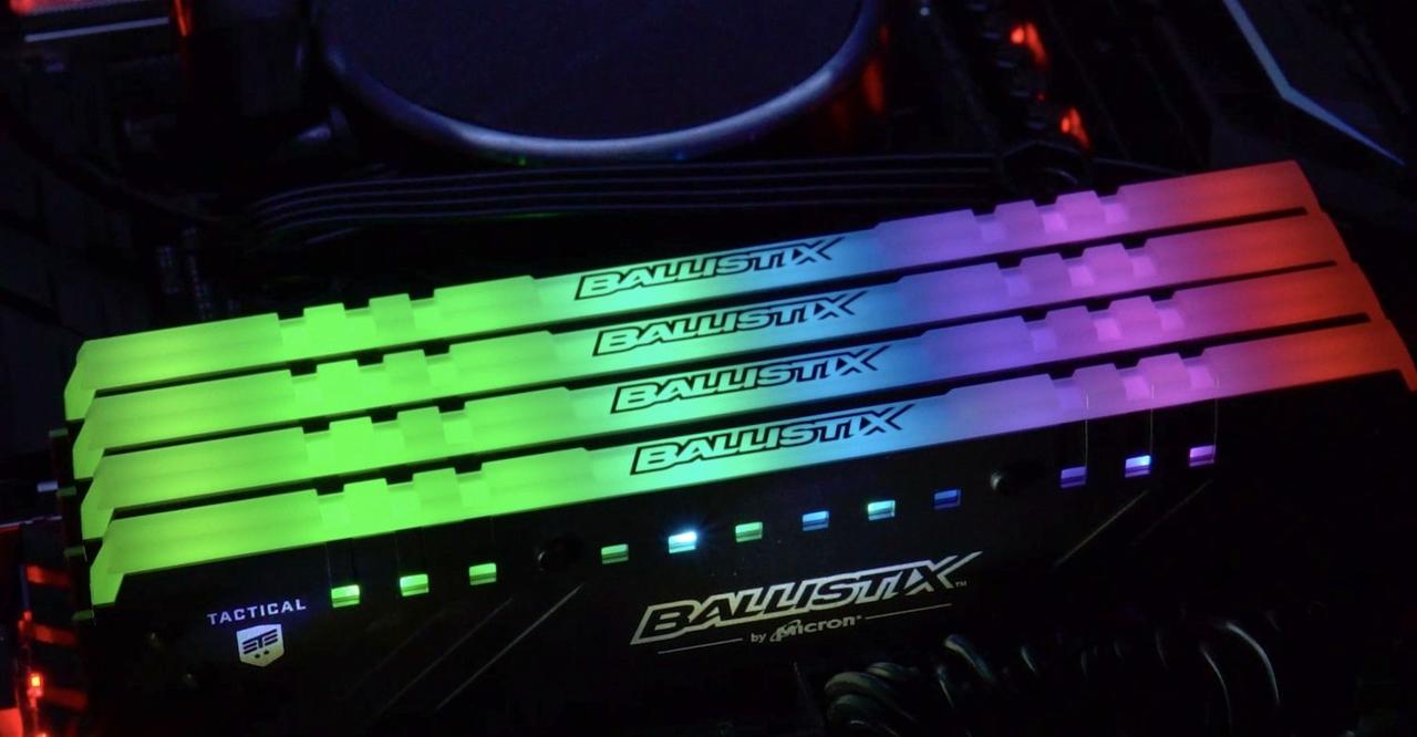 Crucial Ballistix Tactical Tracer RGB DDR4 RAM  Bild © 