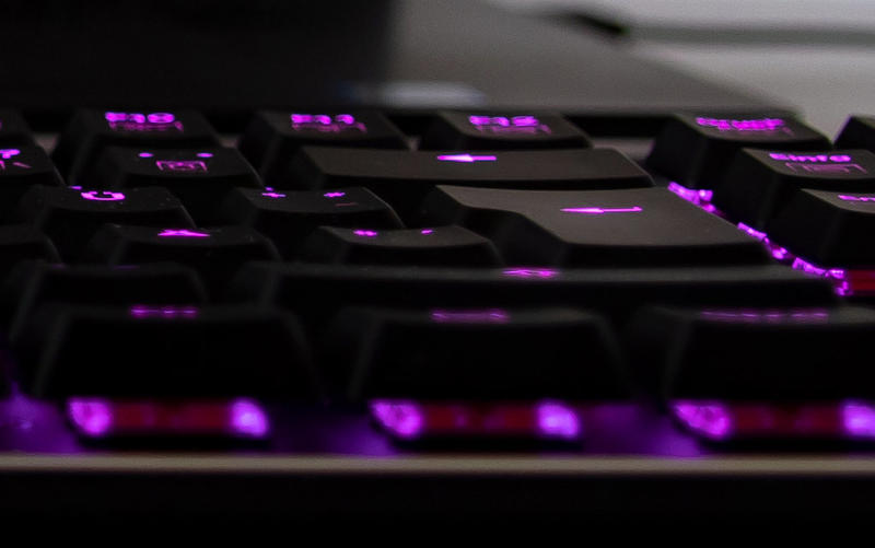 Sharkoon PureWriter und PureWriter TKL Logo Closeup Sharkoon PureWriter und PureWriter TKL Logo Closeup