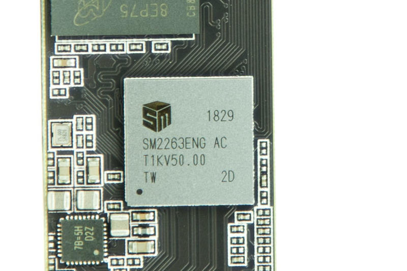 Crucial P1 SSD Crucial P1 SSD