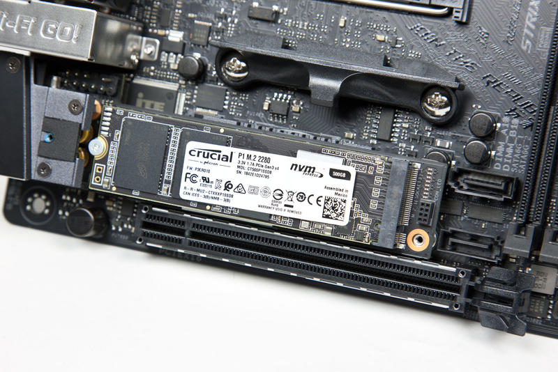 Crucial P1 SSD ASUS X470-i-Gaming