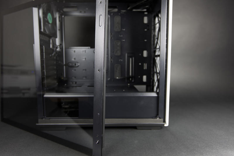 DeepCool Gamer Storm Macube 310 WH Hartglass Seitenteil DeepCool Gamer Storm Macube 310 WH Hartglass Seitenteil