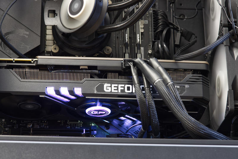 Palit GeForce RTX 3090 GamingPro ARGB im System