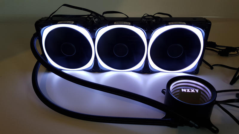 NZXT Kraken X73 RGB - Bild AIO Beleuchtet NZXT Kraken X73 RGB - Bild AIO Beleuchtet