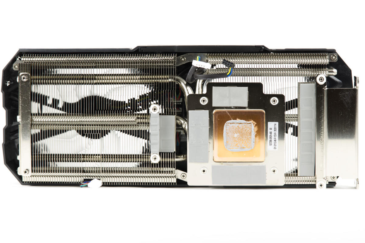 KFA2 GeForce RTX 3060 Ti EX Kühler mit Wärmeleitpads und Base