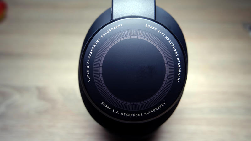 Creative SXFI Gamer RGB-Beleuchtung aus Creative SXFI Gamer RGB-Beleuchtung aus