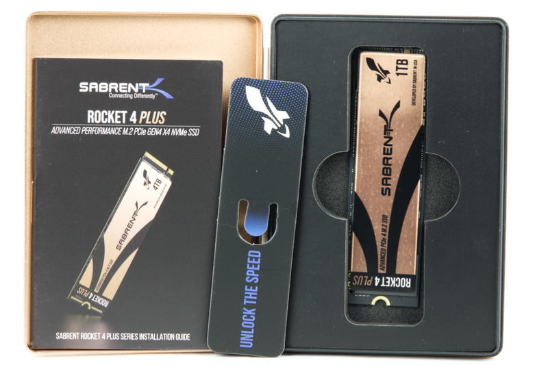 Sabrent Rocket 4 PLUS Lieferumfang Sabrent Rocket 4 PLUS Lieferumfang