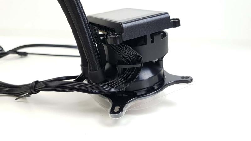 MSI-MPG-CoreLiquid-K360-BILD_Kabel01 MSI-MPG-CoreLiquid-K360-BILD_Kabel01
