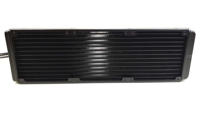 MSI-MPG-CoreLiquid-K360-BILD_Radiator01 MSI-MPG-CoreLiquid-K360-BILD_Radiator01