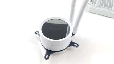 nzxt-Kraken-X73-RGB-White-05