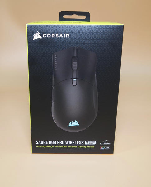 CORSAIR SABRE RGB PRO WIRELESS Verpackung CORSAIR SABRE RGB PRO WIRELESS Verpackung