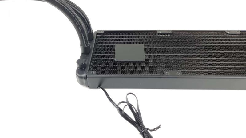 Fractal-Design-Lumen-S36-RGB-Gallerie02 Fractal-Design-Lumen-S36-RGB-Gallerie02