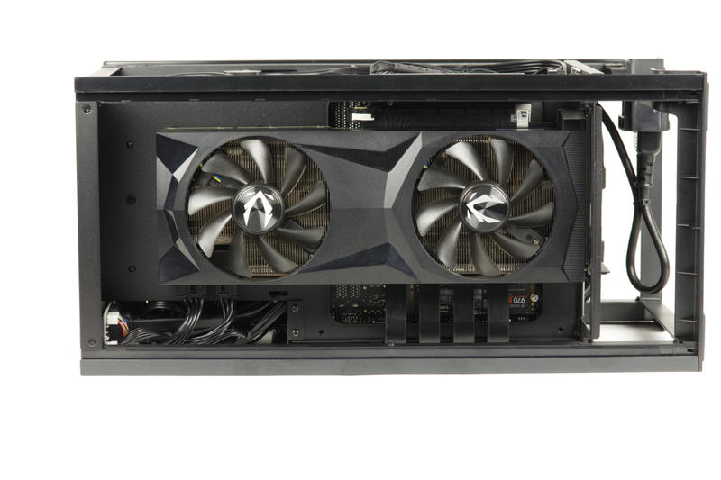 NZXT H1 Grafikkarteneinbau