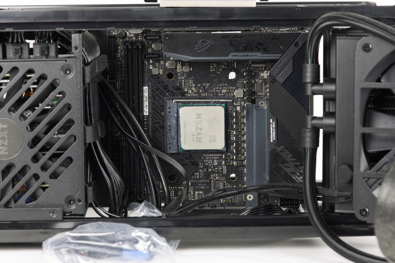 NZXT H1 Mainboard-Einbau