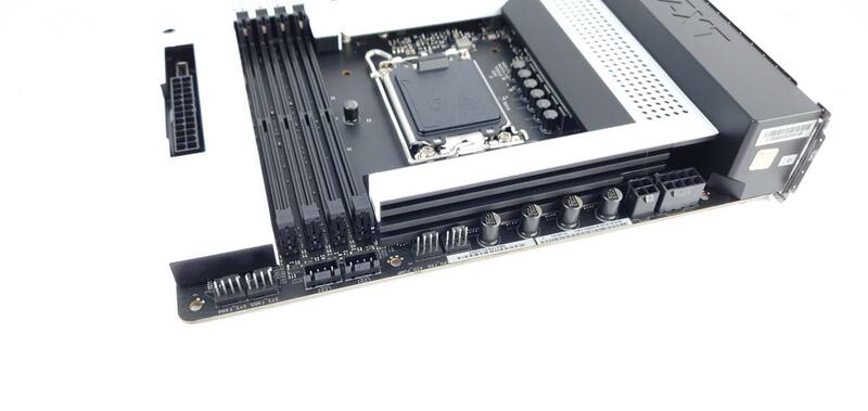 NZXT_N7_Z690_Bild02 NZXT_N7_Z690_Bild02