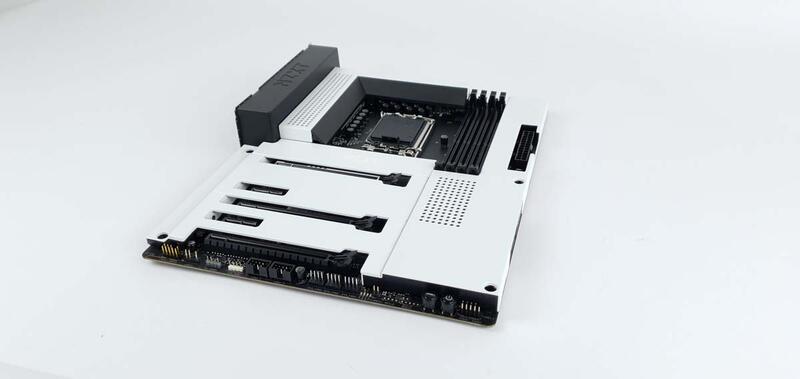 NZXT_N7_Z690_Bild28 NZXT_N7_Z690_Bild28