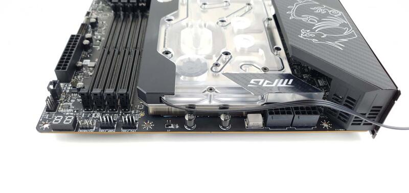 MSI-MPG-Z690-CARBON-EK-X-Bild04 MSI-MPG-Z690-CARBON-EK-X-Bild04