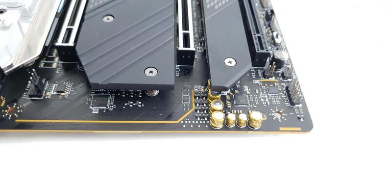 MSI-MPG-Z690-CARBON-EK-X-Bild05 MSI-MPG-Z690-CARBON-EK-X-Bild05