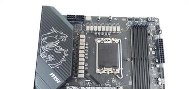 MSI-MPG-Z690-CARBON-EK-X-Bild11