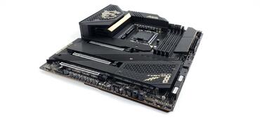 MSI_MEG_Z690_ACE-Bild34