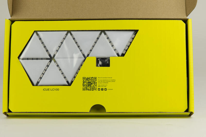 Corsair iCue LC100 Innenverpackung Corsair iCue LC100 Innenverpackung