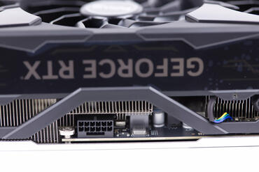 KFA2 GeForce RTX 4080 SG 12VHPWR Anschluss