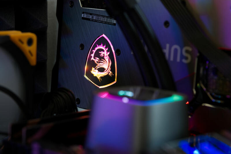 MSI GeForce RTX 3080 Suprim X 12G aRGB Beleuchtung MSI GeForce RTX 3080 Suprim X 12G aRGB Beleuchtung