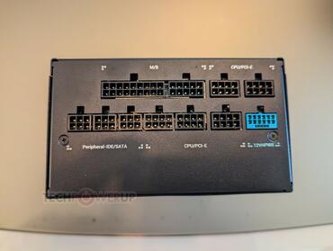 Deepcool PX-P- und PX-G-Serien mit 12VHPWR-Anschluss