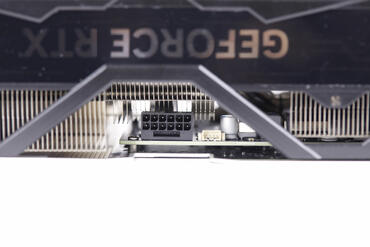 KFA2 GeForce RTX 4070 Ti SG 12VHPWR