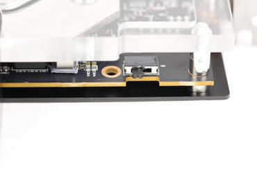 PowerColor Radeon RX 7900 XTX Liquid Devil - Switch