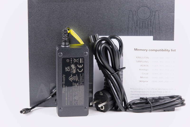 ACEMAGICIAN AMR5 Mini-PC Lieferumfang ACEMAGICIAN AMR5 Mini-PC Lieferumfang